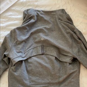 Lululemon grey jacket size 4